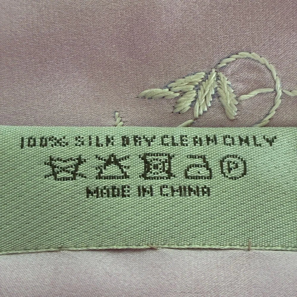 100% Silk Vintage Lavender Scarf with White Flower Embroidery